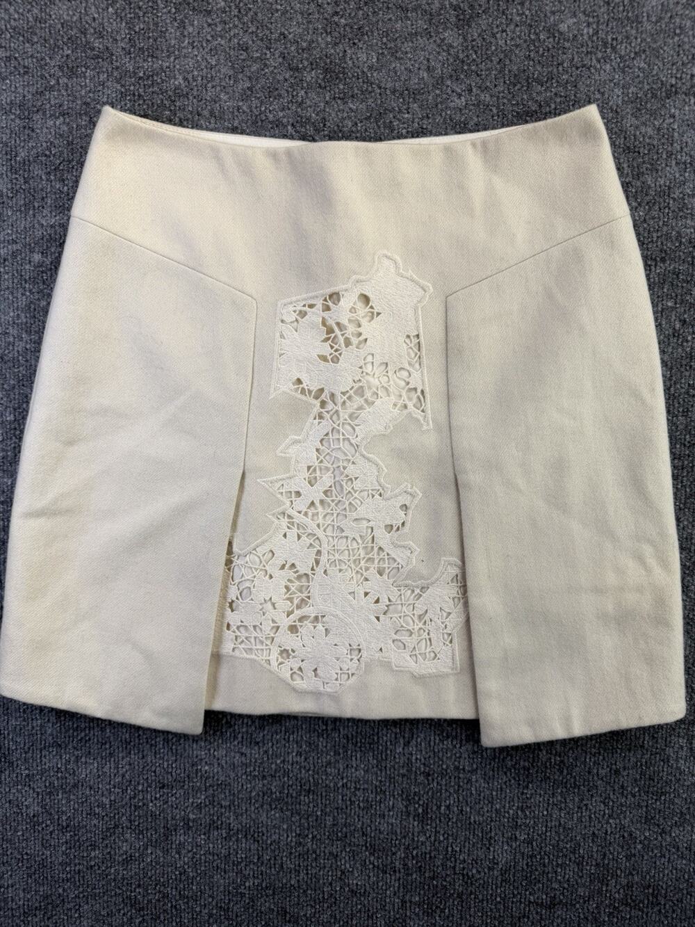 Tibi Cream Virgin Wool Blend Short Skirt Sz 4 Crochet Appliqué Quiet Luxury